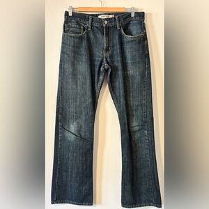 Levi's 527 Slim Boot Cut Men’s Size 31x32 Jeans in a Dark Wash Denim